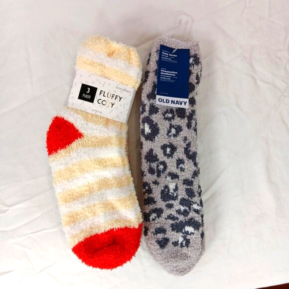 Old Navy Accessories - NWT Fleece Cozy Socks 2 Packs 4 Pairs Women's Size 9-11